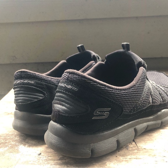 Skechers 22823 Womens Gratis Strolling Black Casual Shoes Sneakers Size 10 - Picture 5 of 11